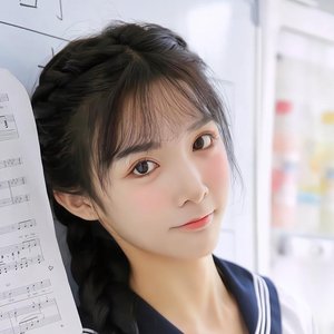 青年女人屄日进好舒服
